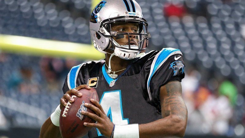 Carolina Panthers need to pick up the phone and offer up some draft picks for quarterbck Deshaun Watson. They are not sold on Sam Darnold.