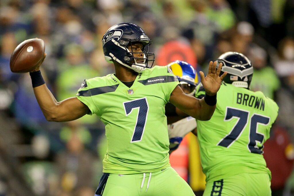 Why Seahawks' Drew Lock, not Geno Smith, is expected to be Seattle's  starting QB