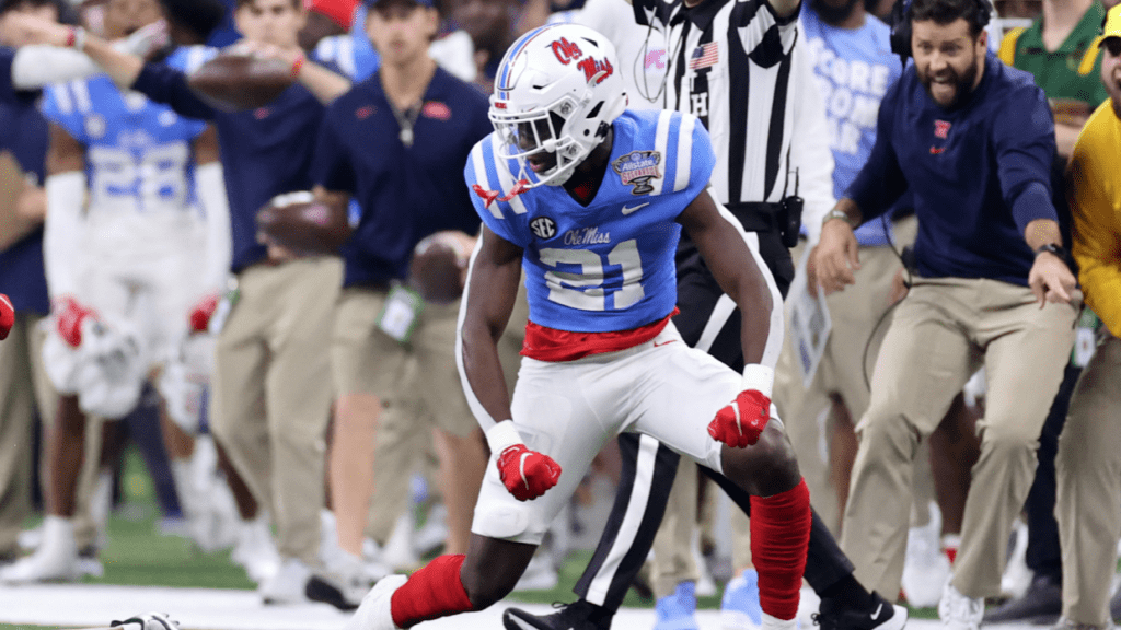 AJ Finley is a big, strong safety for the Ole Miss Rebels who's a good quality tackler. Hula Bowl scout Syrus Amirian breaks down Finley as an NFL Prospect in his report.