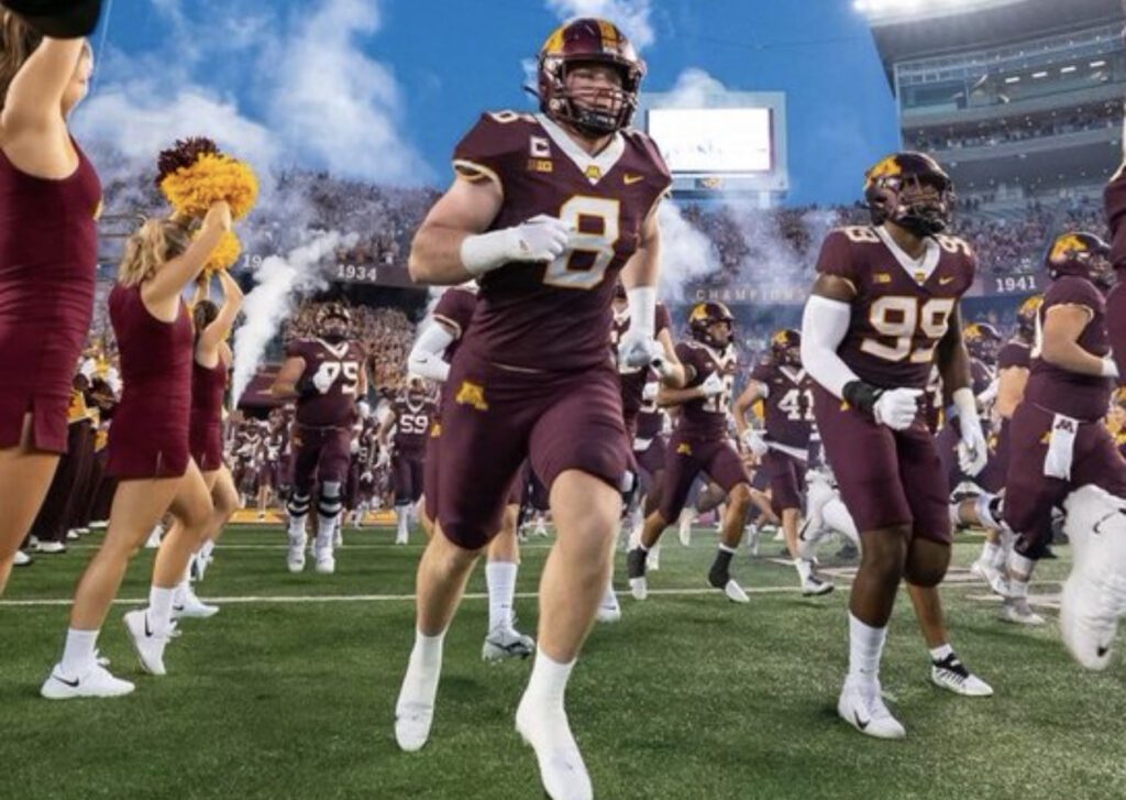 Thomas Rush the standout edge rusher from the University of Minnesota recently sat down with Draft Diamonds scout Justin Berendzen.