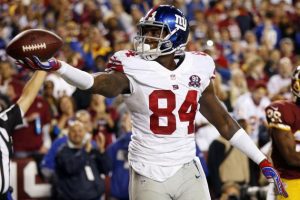 Giants TE Larry Donnell was spotted on the sidelines with a walking boot on his foot