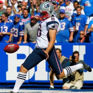 Patriots give their punter Ryan Allen a three year contract extension