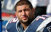 The Colts have added former Patriots defensive tackle Joe Vellano 