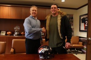 Broncos give Derek Wolfe a four year contract extension