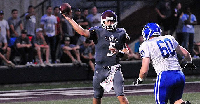 Former Kentucky QB Jacob Russell was a stud for Campbellsville this season 