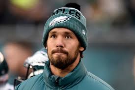 Eagles are trying to get Sam Bradford under contract by the end of the day