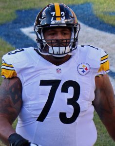 Steelers are keeping offensive lineman Ramon Foster