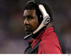 Former Cardinals coach Dennis Green has died at the age of 67