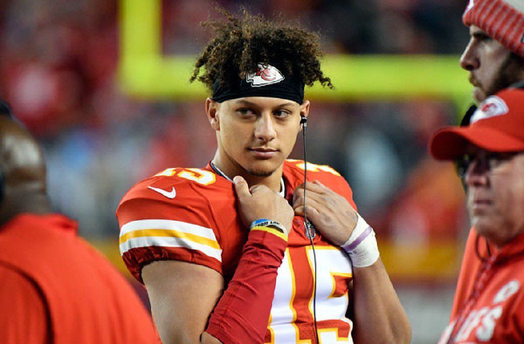 Did Patrick Mahomes flop when pushed out of bounds? It sure looked like it
