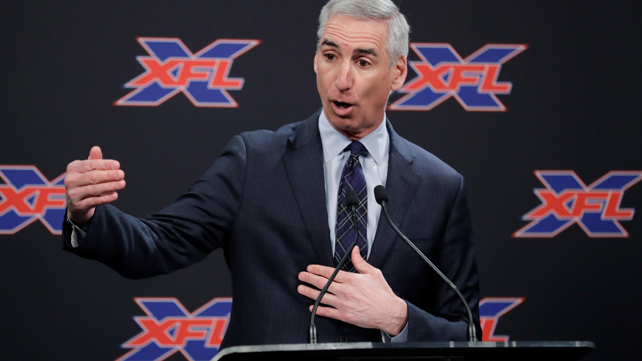 Oliver Luck Sues XFL