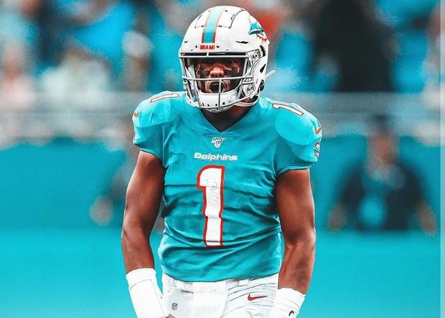 tua tagovailoa in dolphins uniform