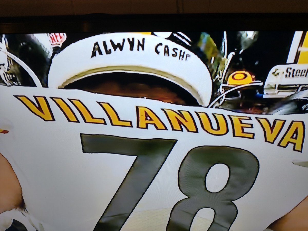 Alejandro Villanueva helmet controversy