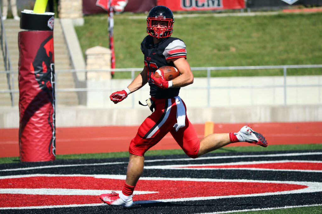 Zach Davidson UCM Tight End Scouting Report