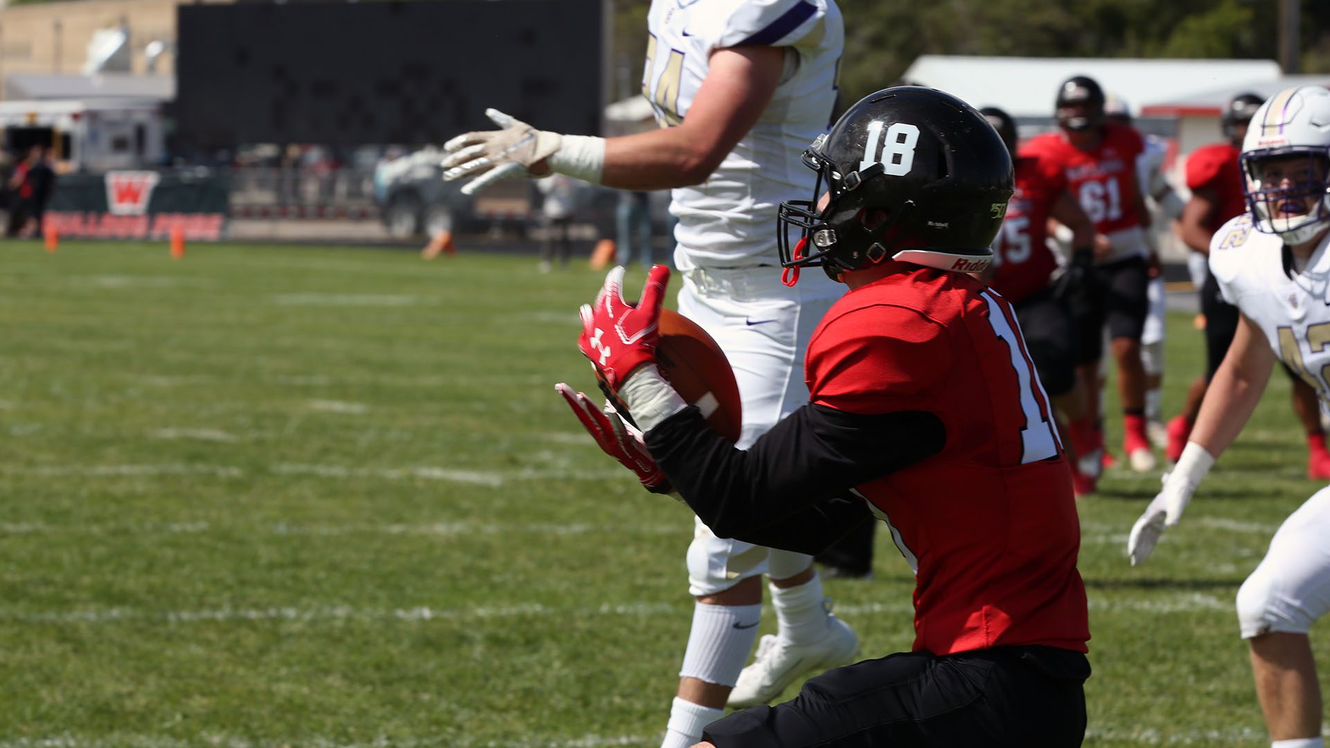 Justin Berendzen of NFL Draft Diamonds breaks down the top 5 NAIA matchups of week 11.