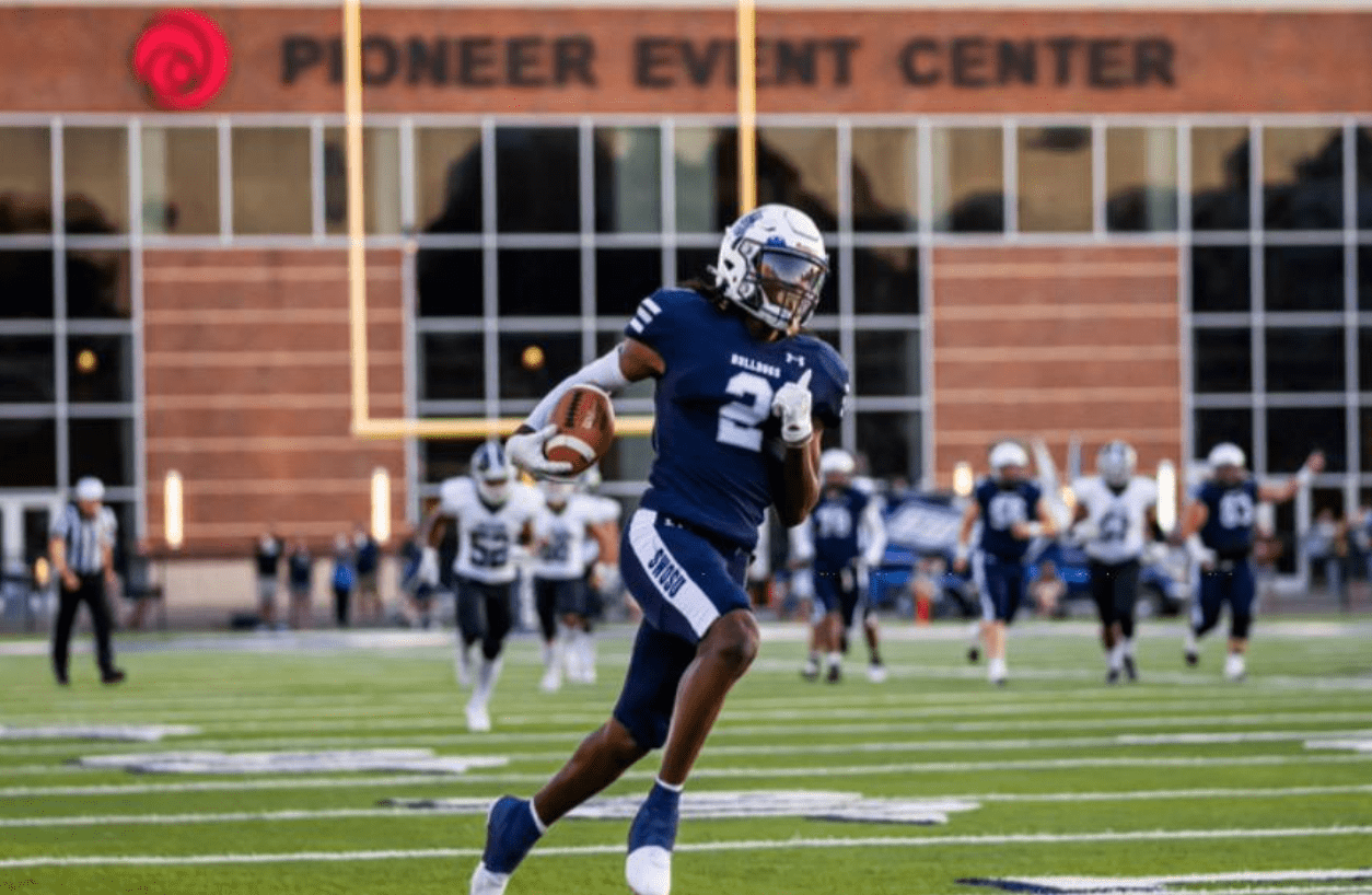 Torin Justice the versatile wide receiver from Southwestern Oklahoma State University recently sat down with Justin Berendzen of Draft Diamonds.
