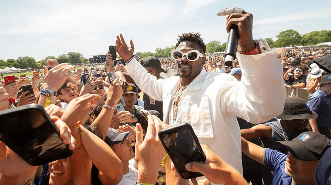 What do you call the Antonio Brown dance?  It helped him go viral this weekend at Rolling Loud in Miami. 