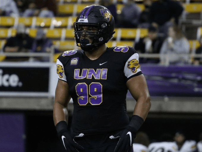 Meet Khristian Boyd: The Small-School Defensive Tackle Prospect Turning Heads in the NFL Draft