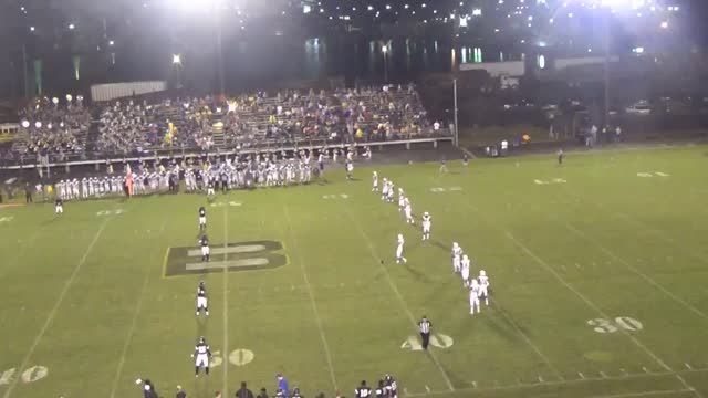 15-year-old boy shot and killed outside the stadium of a Louisiana High School football game