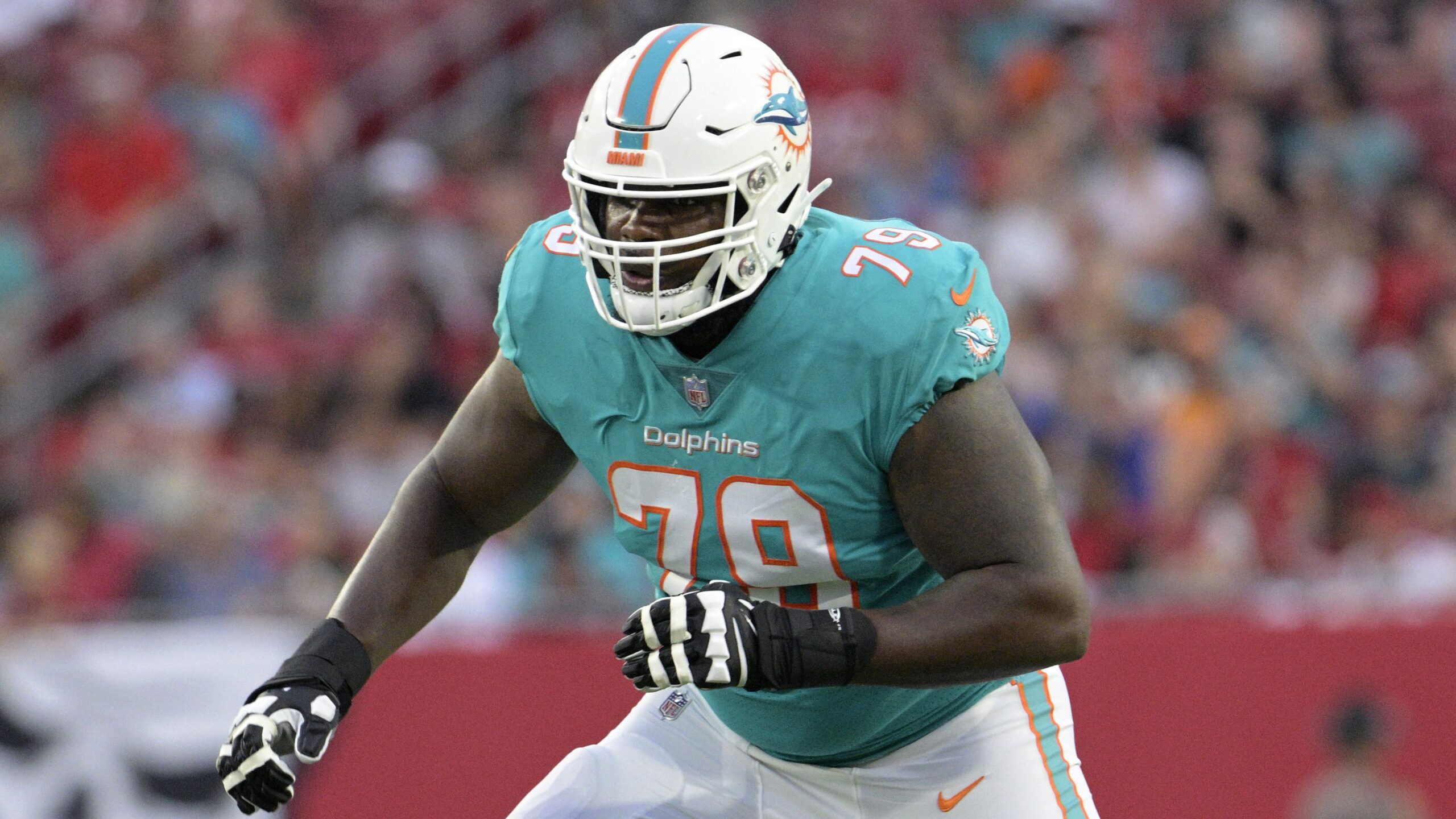 Dr. Morse breaks down a significant chest injury to the Dolphins star offensive lineman Terron Armstead and what his loss means for Miami's electric offense.