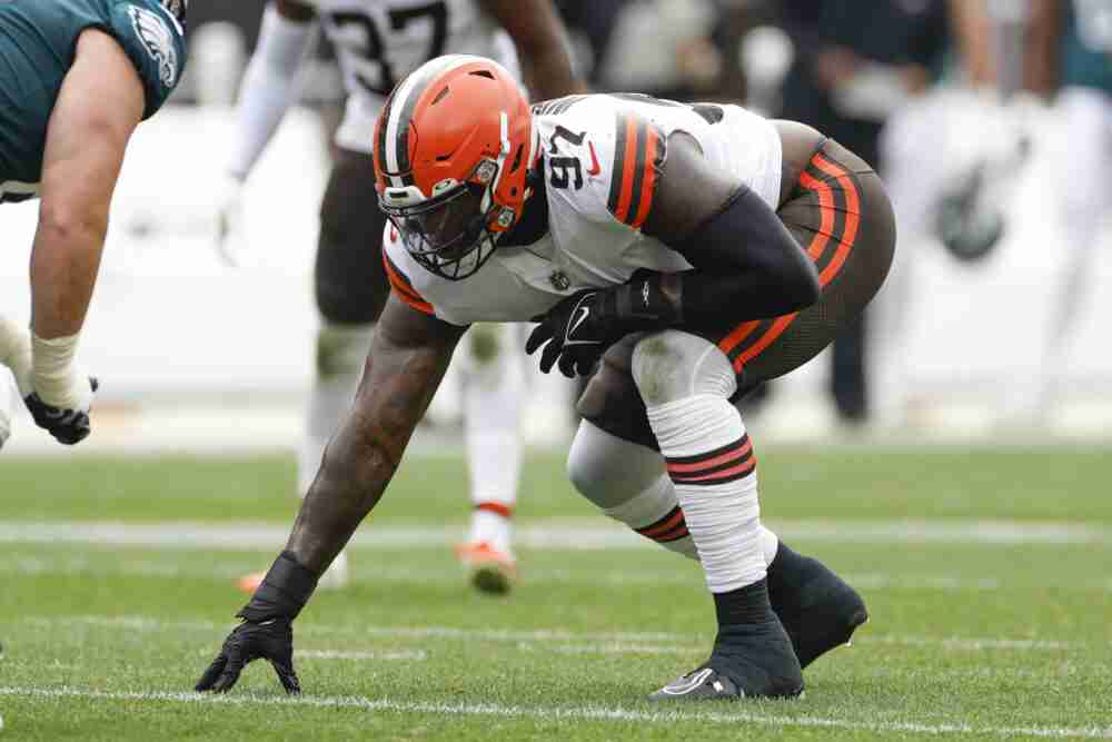 Browns defensive lineman Perrion Winfrey arrested on assault charges on a female