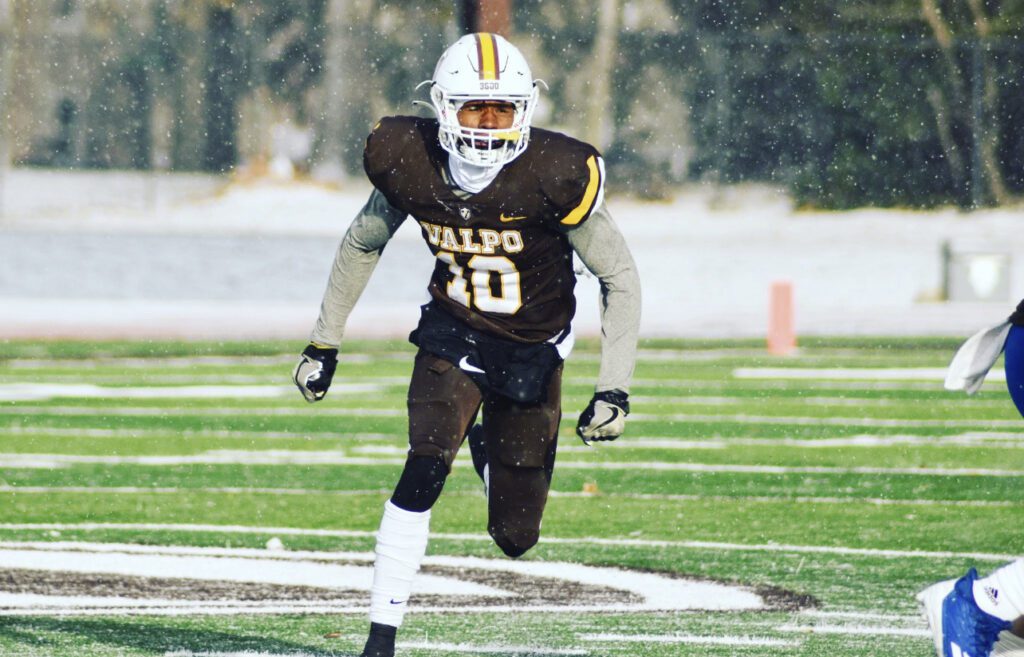 Solomon Davis the standout wide receiver from Valparaiso University recently sat down with NFL Draft Diamonds scout Justin Berendzen.