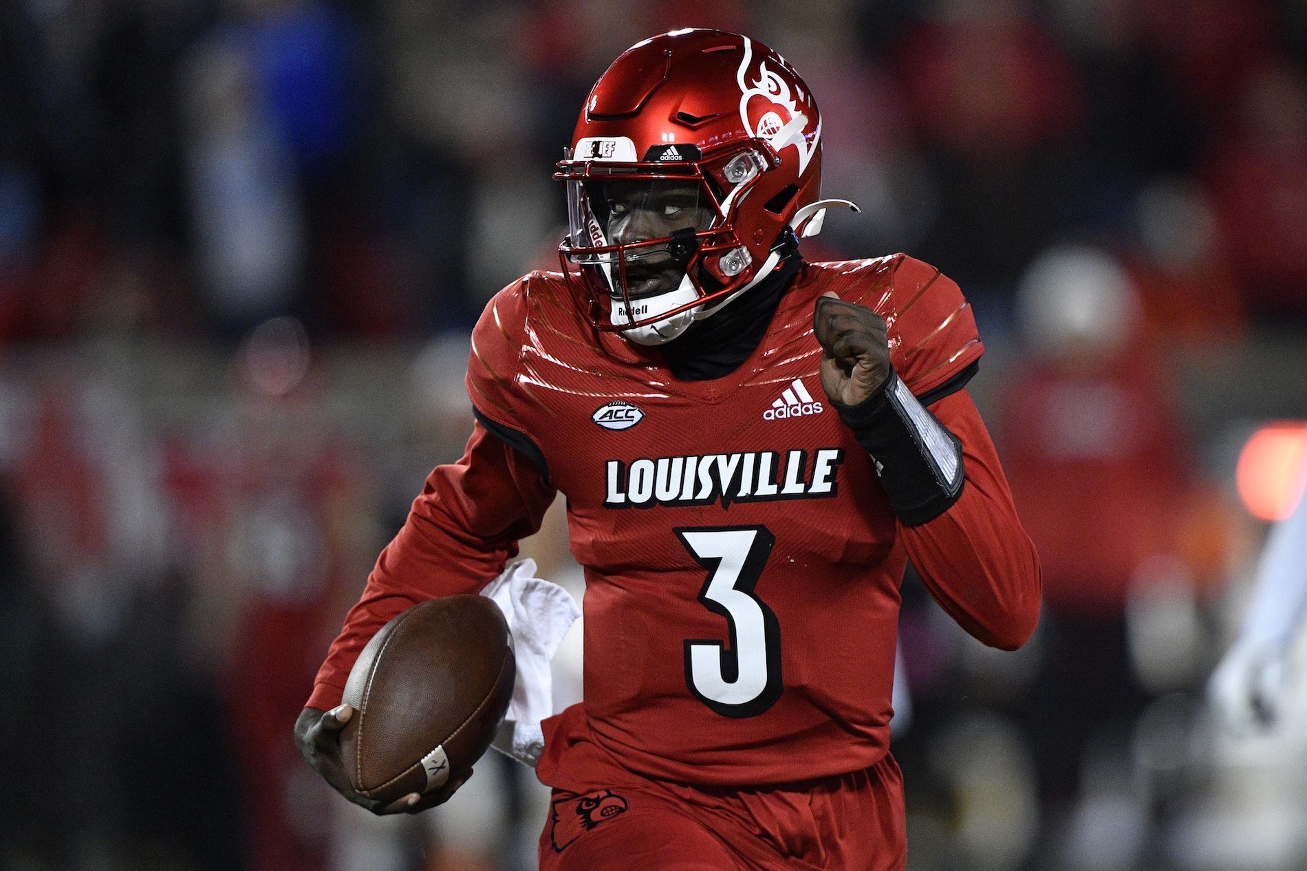 Former Louisville QB Malik Cunningham is making the transition to wide receiver for the Patriots