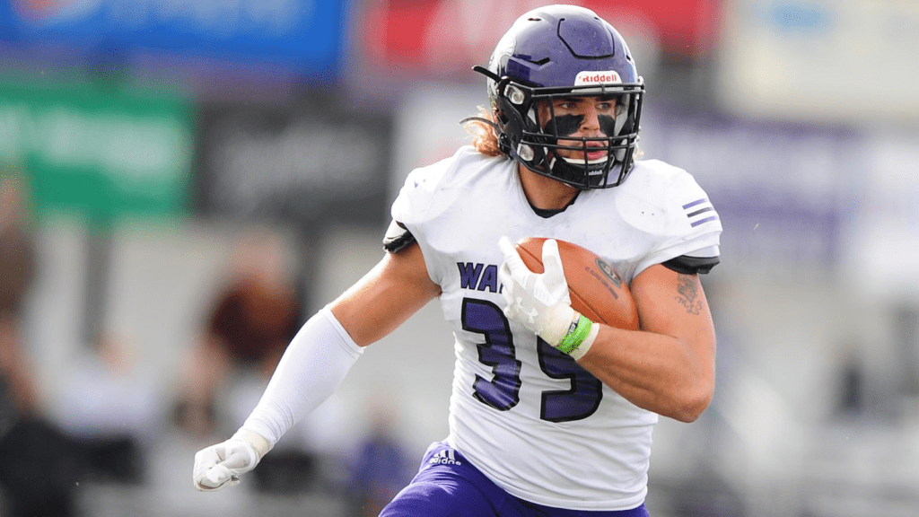 Clay Schueffner is a great run defender for Winona State who exhibits good instincts and a quality range.  Hula Bowl senior scout Mike Bey breaks down Schueffner as an NFL prospect in his report.