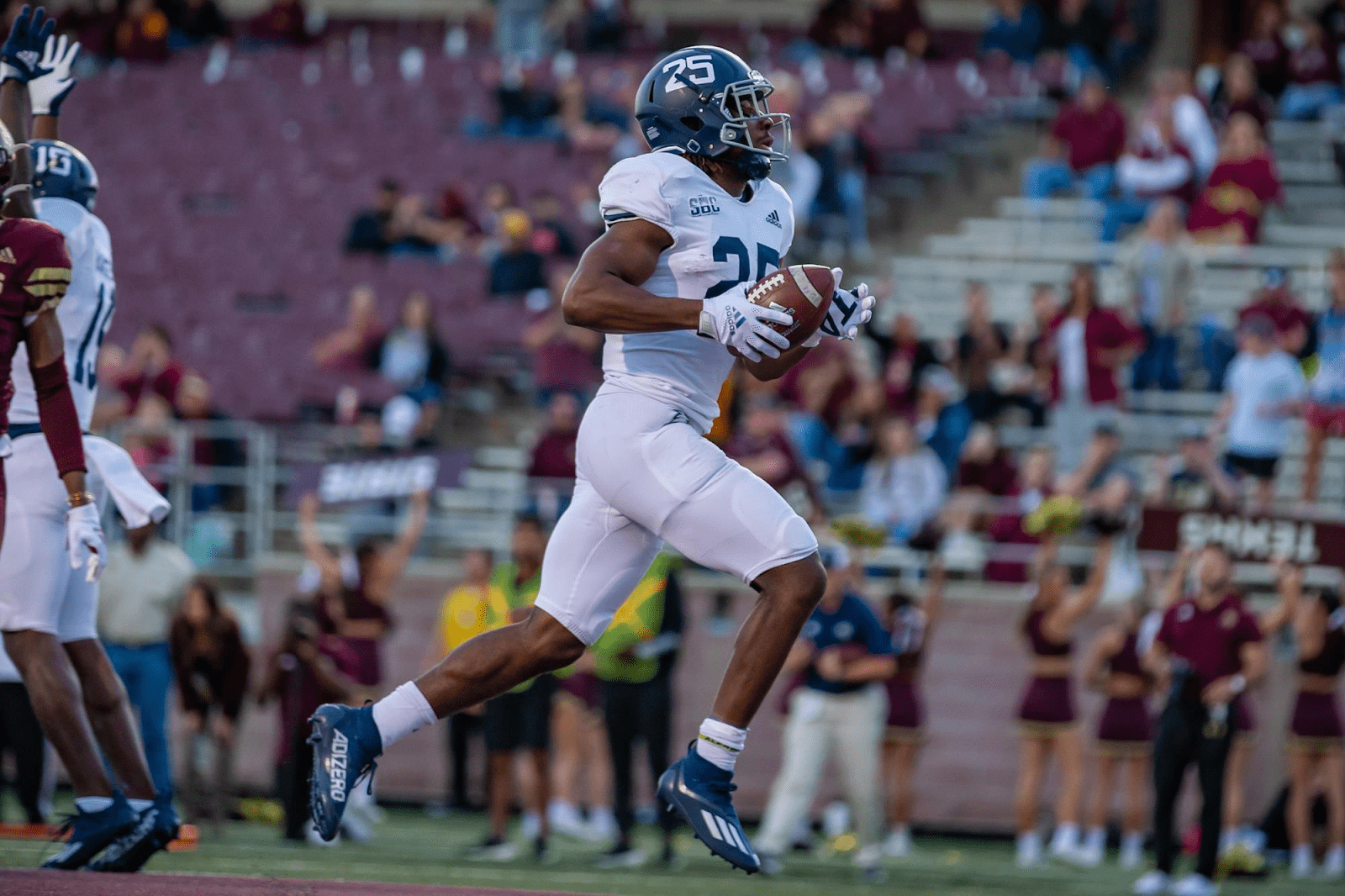 Jalen White is the tough, physical RB at Georgia Southern. He looks to solidify his draft stock with a quality season this fall. Hula Bowl scout Elijah Ballew breaks down White as an NFL Prospect in his report.