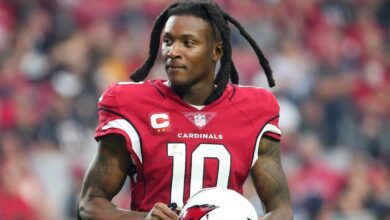 DeAndre Hopkins has received offers from Titans and Patriots and is not impressed with either offer