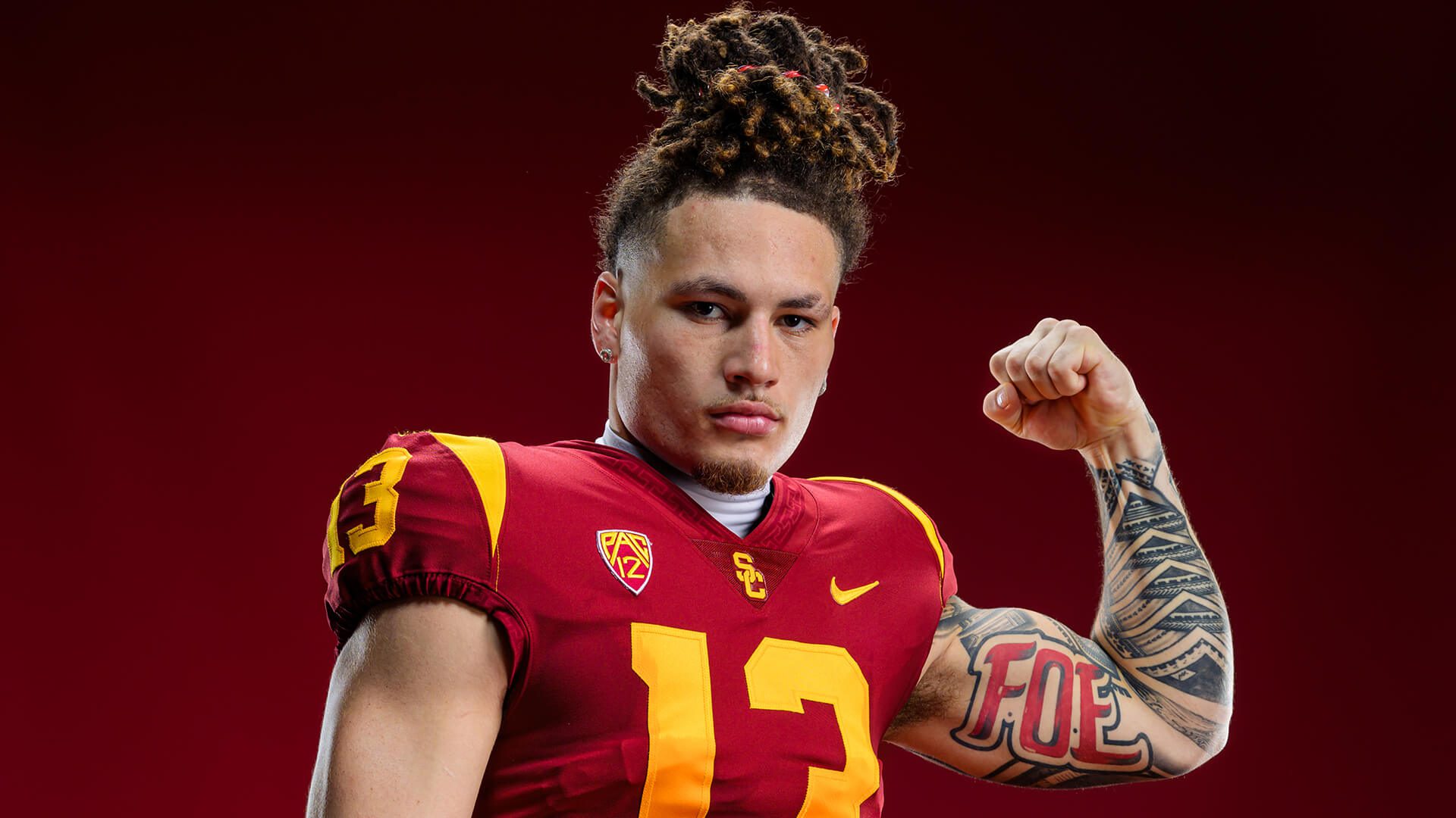 Mason Cobb possesses good good vision and awareness as a recent transfer to USC from Oklahoma State. Hula Bowl scout Ryan Vidales breaks down Cobbas an NFL Prospect in his report.