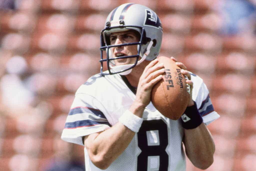 Seven stars that had successful careers in both the NFL and USFL 