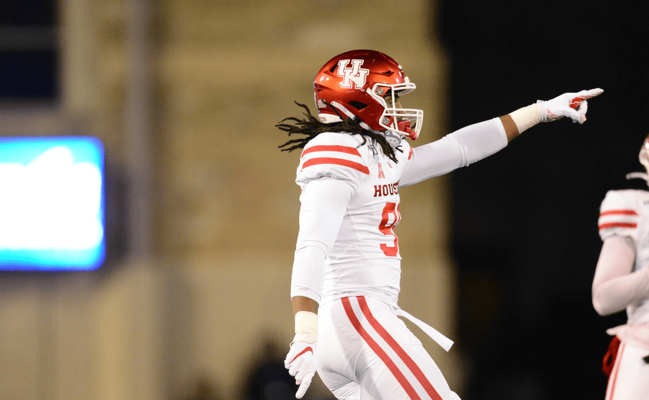 Nelson Ceaser III is a versatile player in Houston's defense with a very high motor. Hula Bowl scout Brandon Harston breaks down Ceaser as an NFL Prospect in his report.