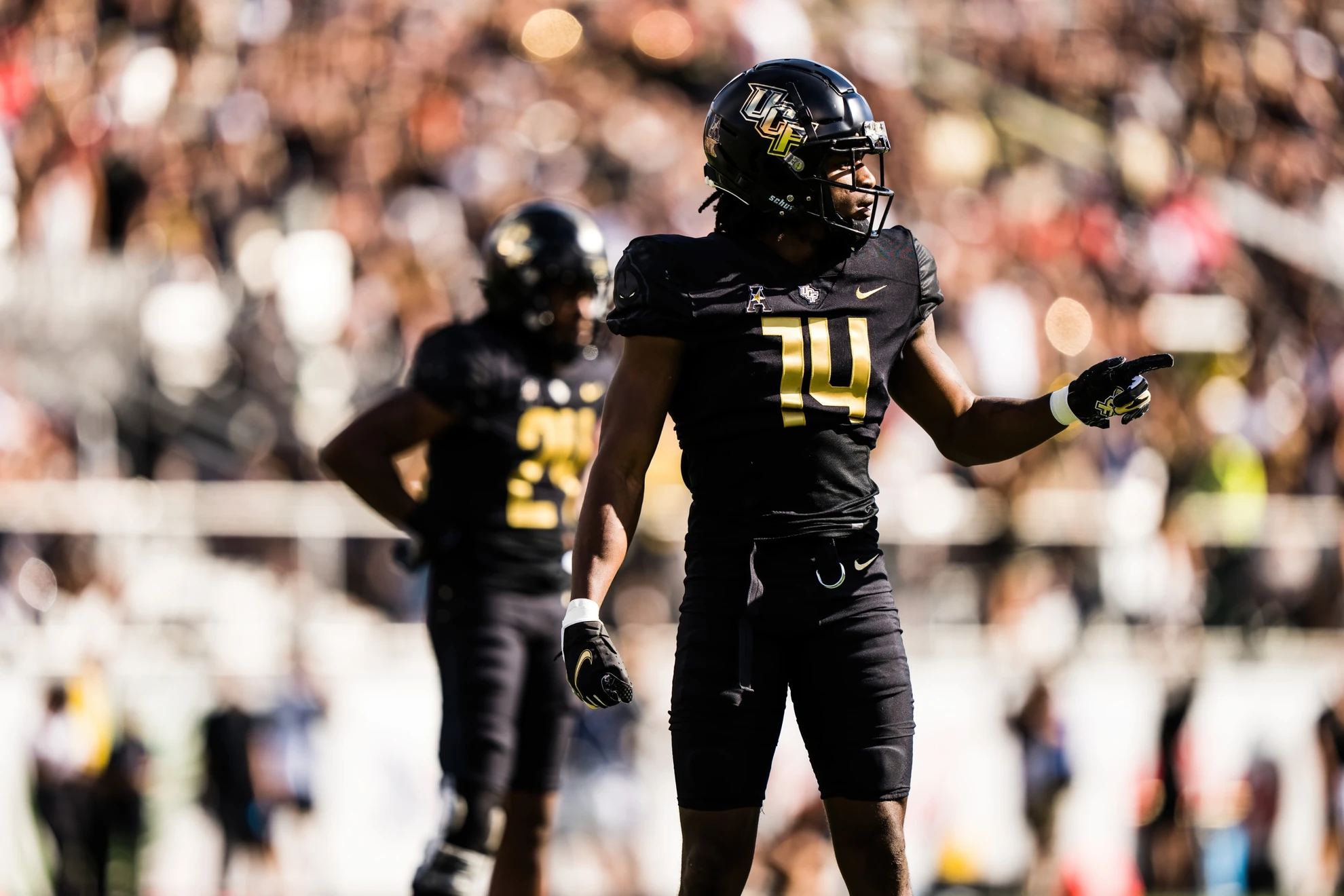 Corey Thornton utilizes his good size and physicality as a lockdown CB for UCF. Hula Bowl scout Justyce Gordon breaks down Thornton as an NFL Prospect in his report.