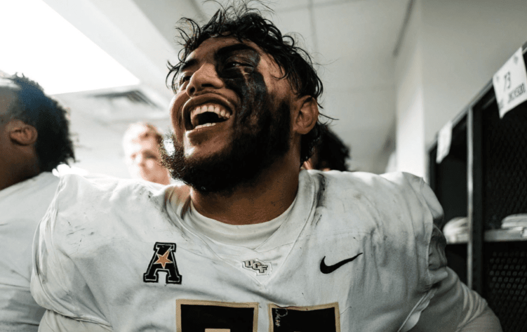 Lokahi Pauole is a team leader on UCF's offensive line who displays quick feet and good explosion. Hula Bowl scout Lawrence Sanft breaks down Pauole as an NFL Prospect in his report.