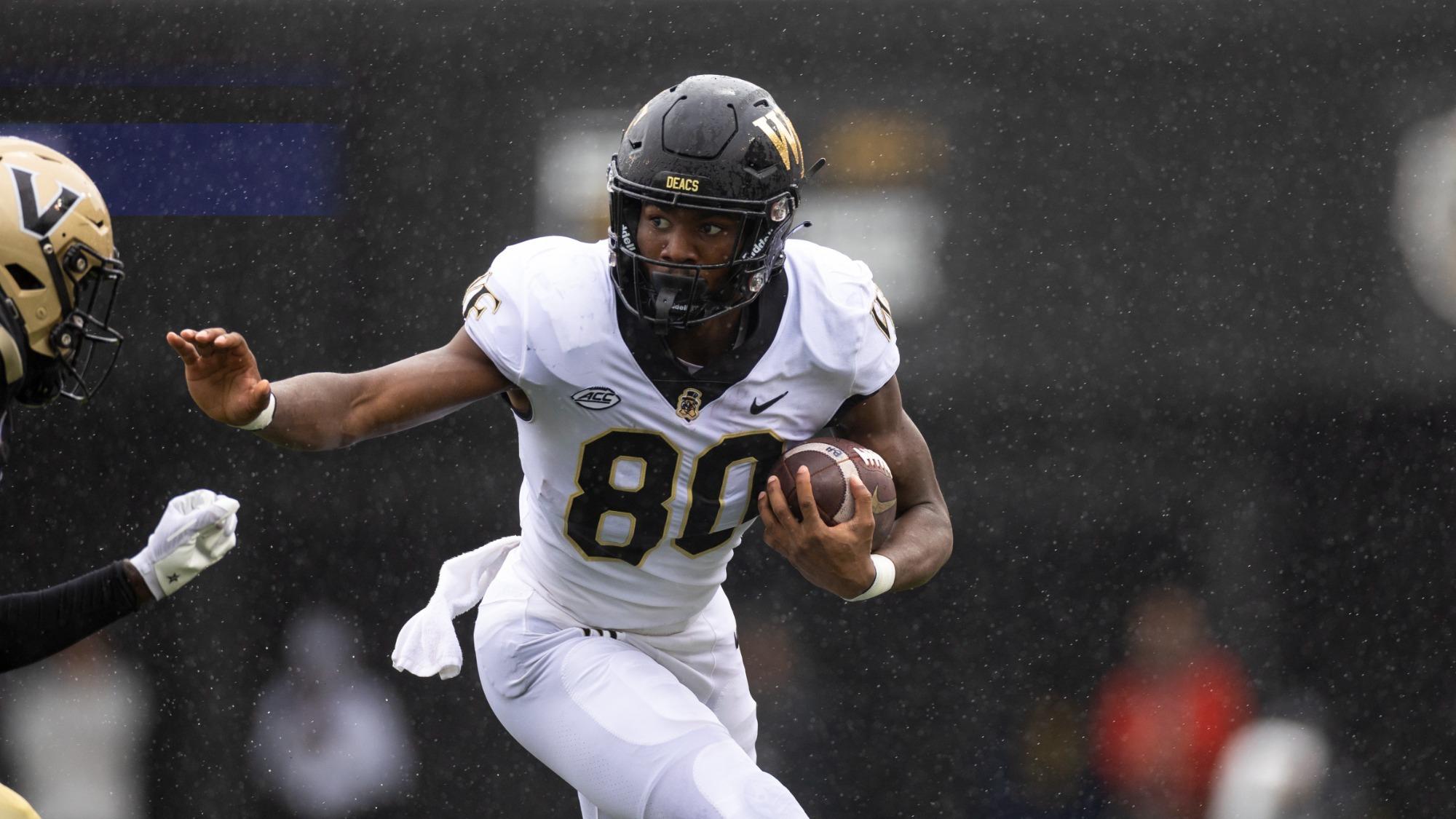 Jahmal Banks is a solid athlete with great size for a receiver in Wake Forest's offense. He displays natural hands and great body control. Hula Bowl scout Lucas Perez breaks down Banks as an NFL Prospect in his report