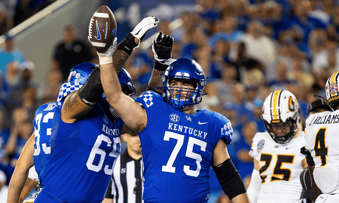 Eli Cox possesses good physical size and strength as a member of Kentucky's offensive line. Hula Bowl scout Justyce Gordon breaks him down as an NFL Prospect in his report.