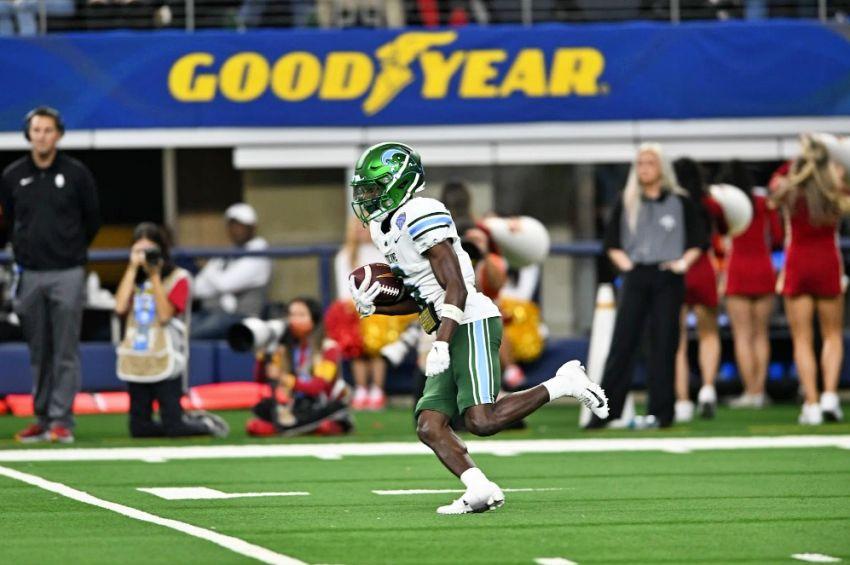 Lawrence Keys III the standout wide receiver from Tulane is a player to keep an eye on. Check out this scouting report by Ryan Vidales of the Hula Bowl.