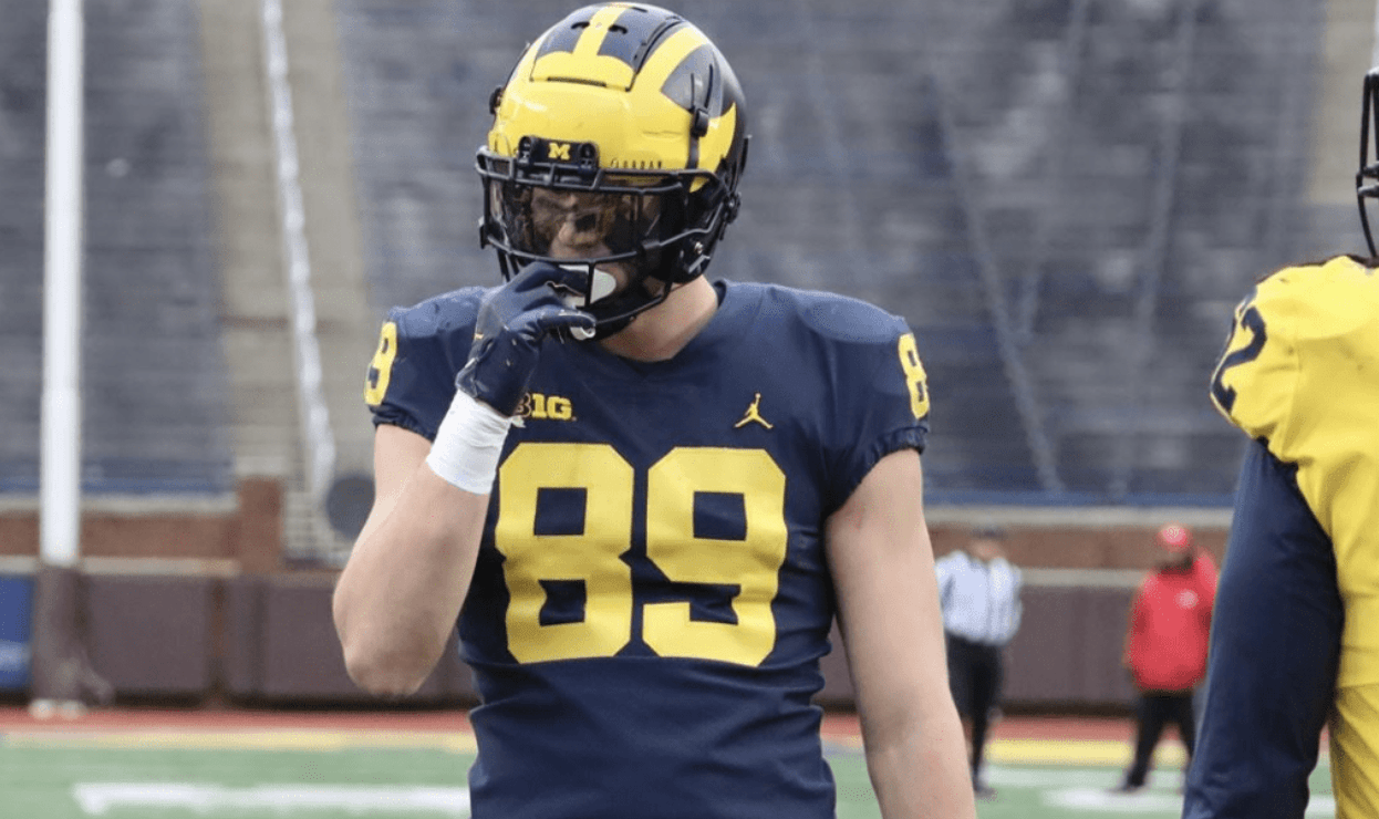 AJ Barner is a dominate inline blocking TE for Michigan who displays above-average play strength and use of hands. Hula Bowl scout Brandon Harston breaks down Barner as an NFL Prospect in his report.