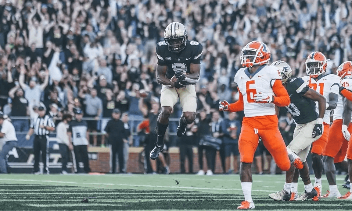 TJ Sheffield is one of the favorite receiving targets in the Purdue offense who can be dangerous in space. Hula Bowl scout Michael Williams breaks down Sheffield as an NFL Prospect in his report.