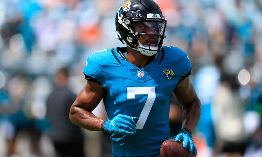 Jacksonville Jaguars star receiver arrested for Domestic Battery