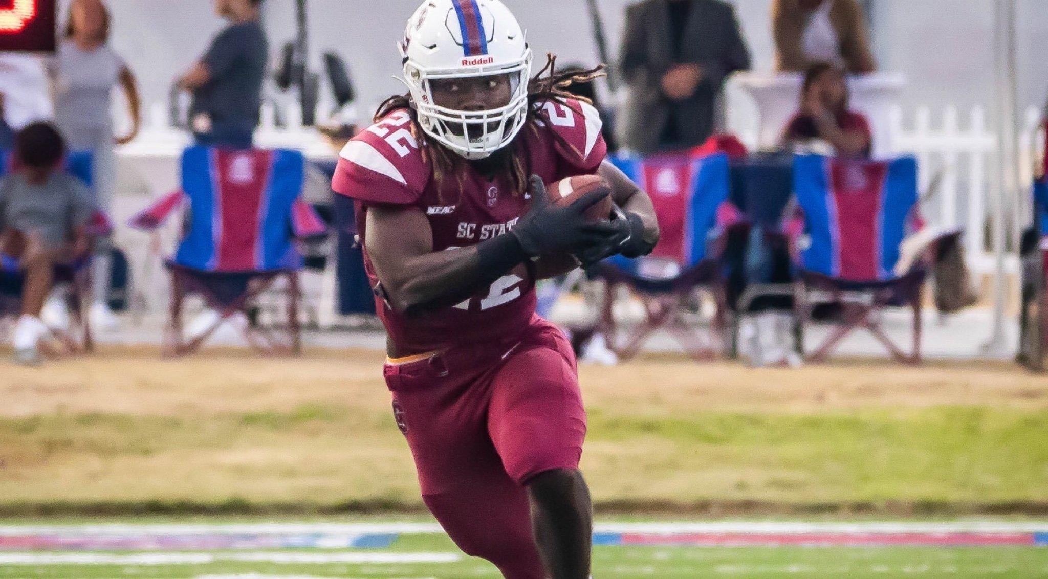 Howell rushed for 3 touchdowns and rumbled for over 280 yards as a True Freshman. Howell is just 293 yards from a thousand yards on the year.