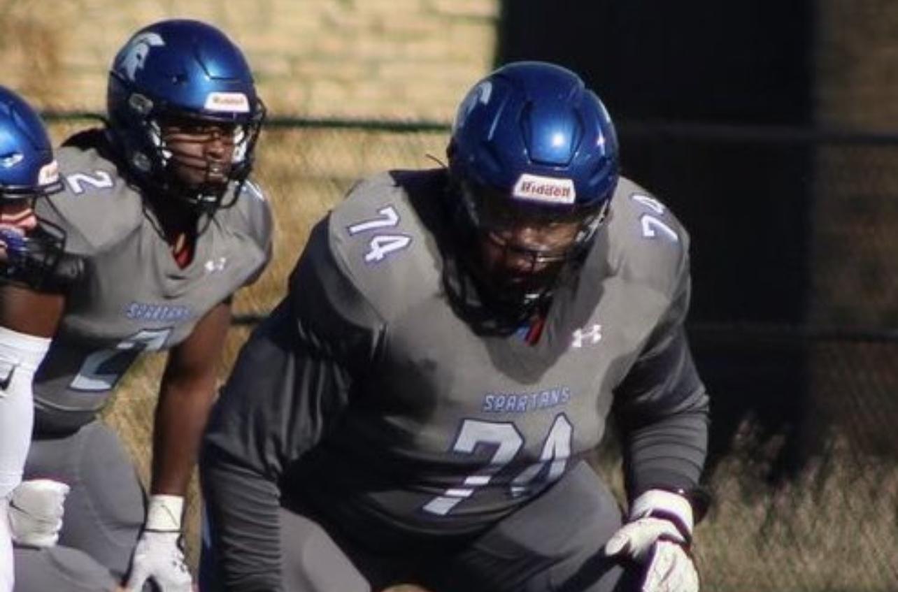 Malik Scates, OL, University of Dubuque