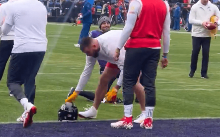 Was Patrick Mahomes and Travis Kelce bullying Jason Tucker before the game? 