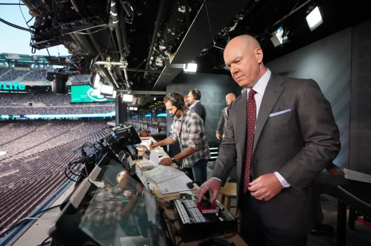 Buffalo Bills hire long time NFL referee John Parry as an officiating liaison