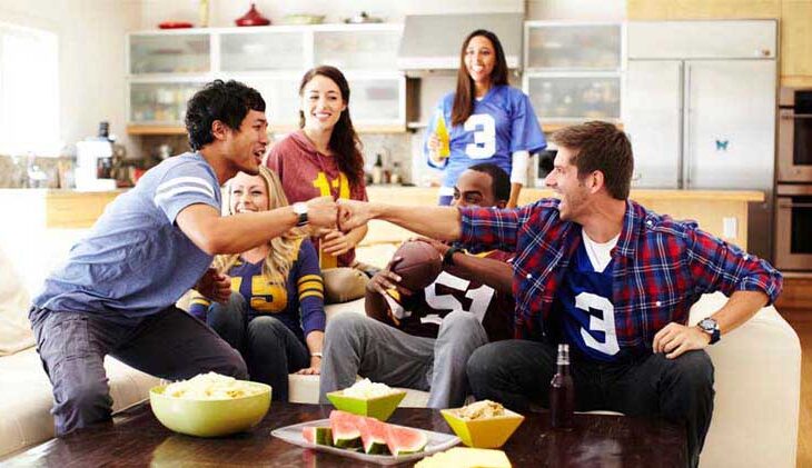 Try These 7 Important Things While Hosting Your Next House Party