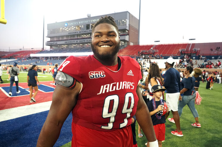 Wy'Kevious Thomas is a physical DT prospect with extensive game experience. Hula Bowl scout Hayden Russell breaks down Thomas as an NFL Prospect in his report.