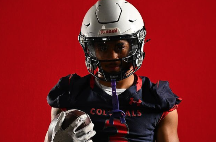 MUST SEE: Robert Morris Defender Makes the Most Ridiculous Interception EVER