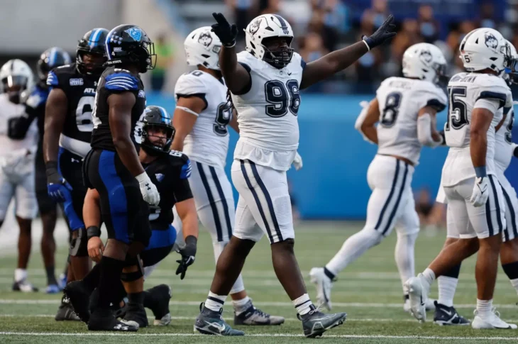 Dal'mont Gourdine is a powerful DL and good physical tackler for UConn. Hula Bowl scout Ryan Pugh breaks him down as an NFL Prospect in his report.