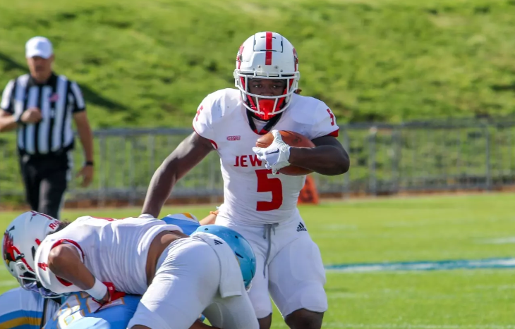 Learn about Keaundre McCullough, a talented RB from William Jewell College. Explore his achievements, records, and love for the game.