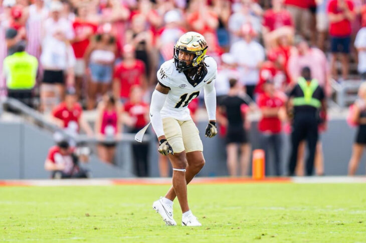 Meet C'Darius Kelley, a rising star in the 2025 NFL Draft. Explore his journey, from being a quarterback to becoming a talented cornerback.